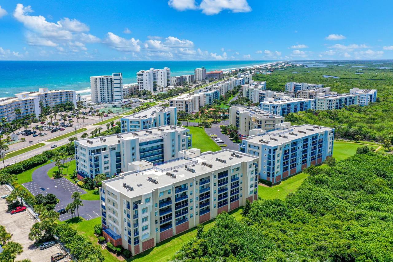 Oceanwalk Condos Bethune Beach 외부 사진