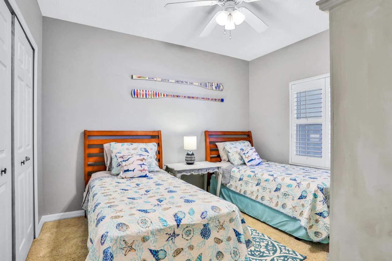 Oceanwalk Condos Bethune Beach 외부 사진