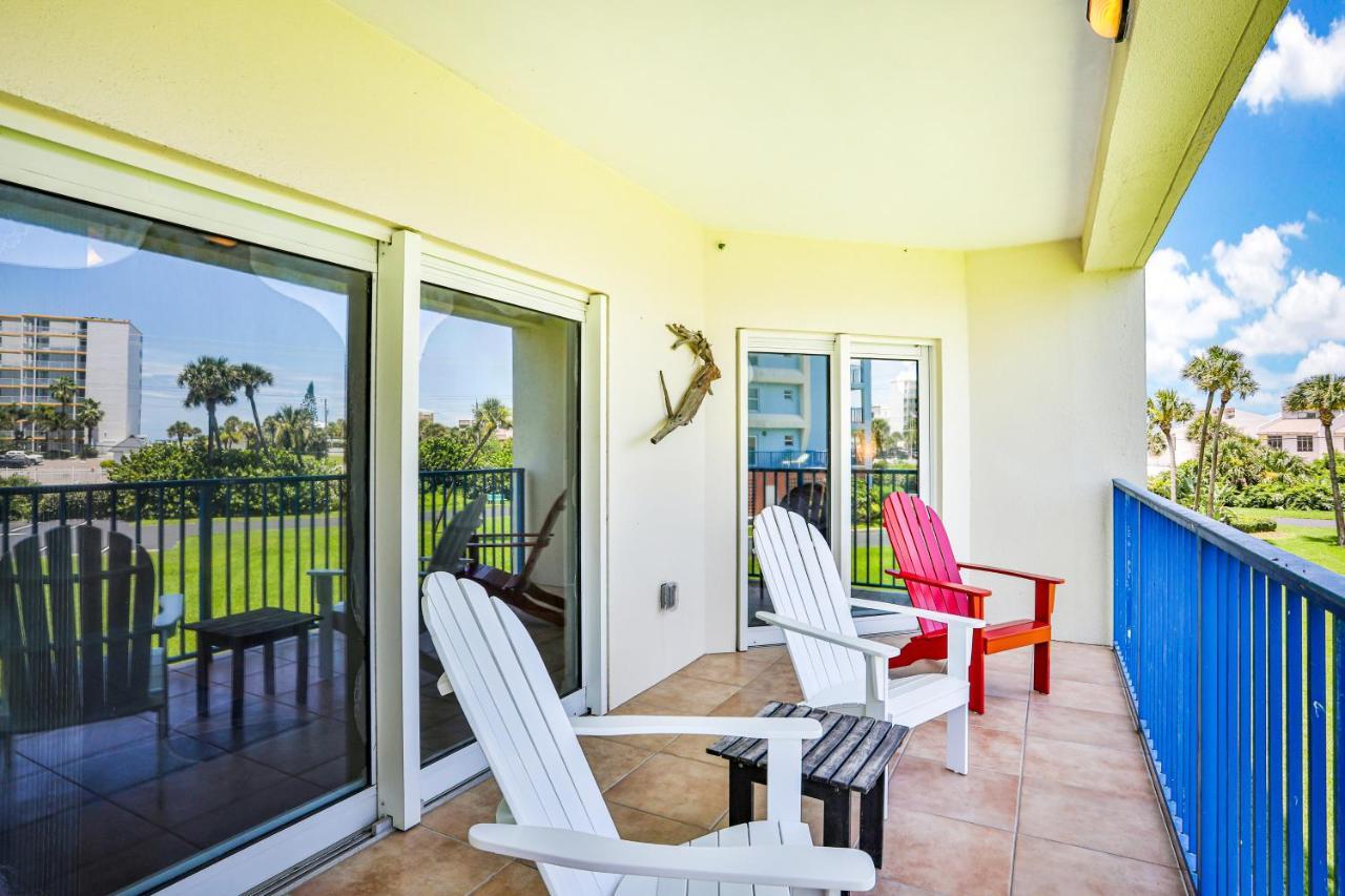 Oceanwalk Condos Bethune Beach 외부 사진