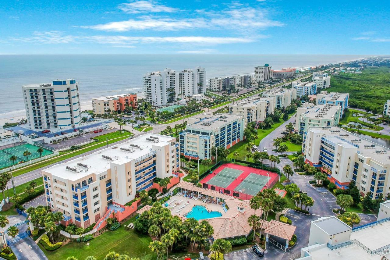 Oceanwalk Condos Bethune Beach 외부 사진