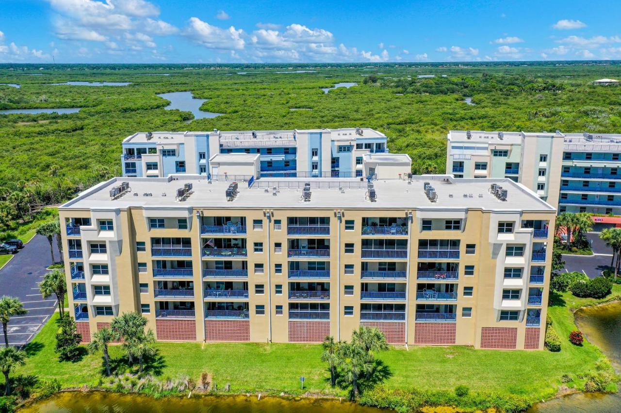 Oceanwalk Condos Bethune Beach 외부 사진