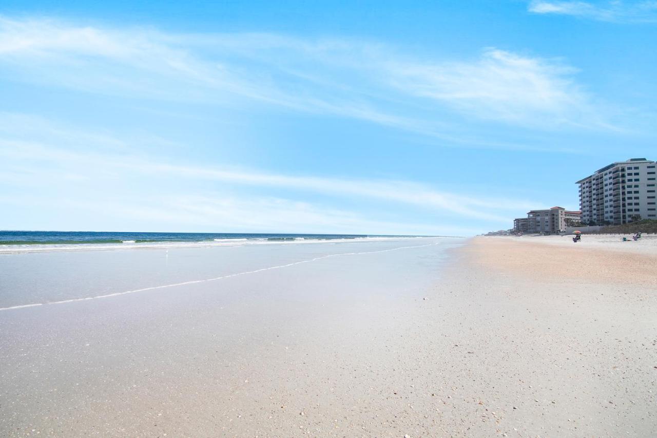 Oceanwalk Condos Bethune Beach 외부 사진