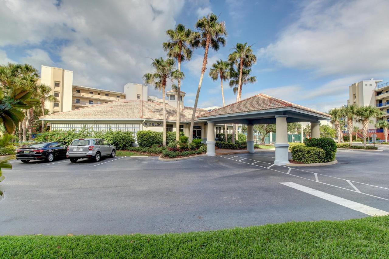 Oceanwalk Condos Bethune Beach 외부 사진